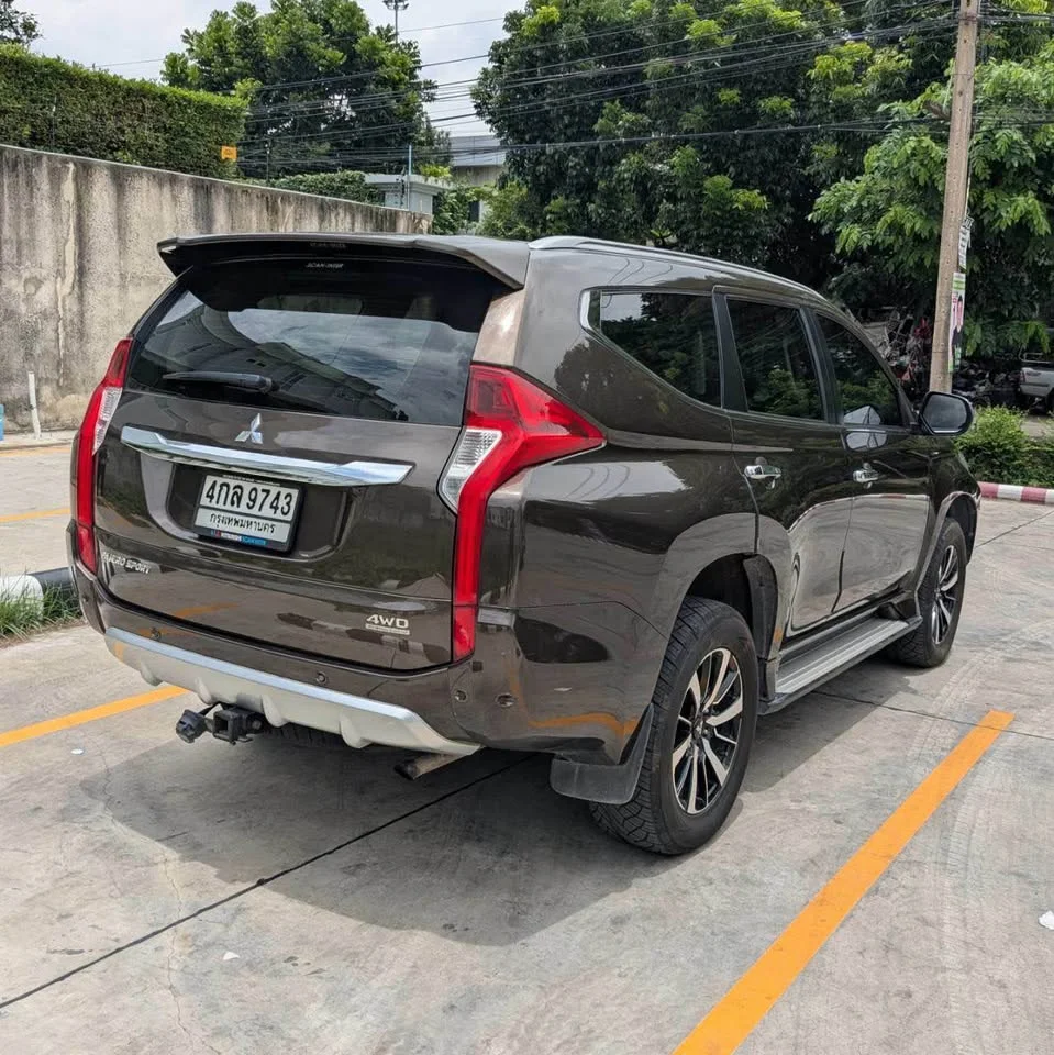 2015 Mitsubishi Pajero Sport III 2
