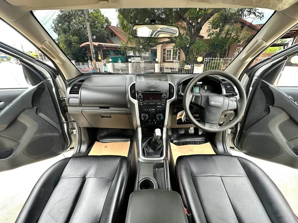2015 Isuzu D-Max II (RT) 3