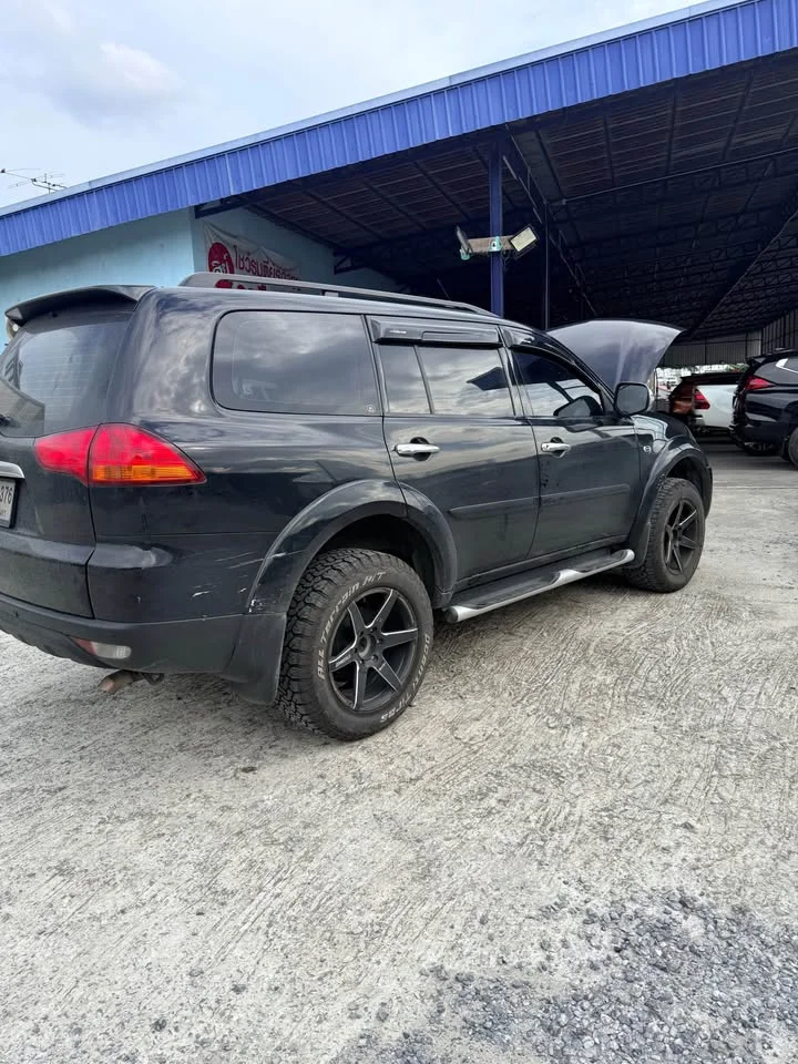 2011 Mitsubishi Pajero Sport II 3