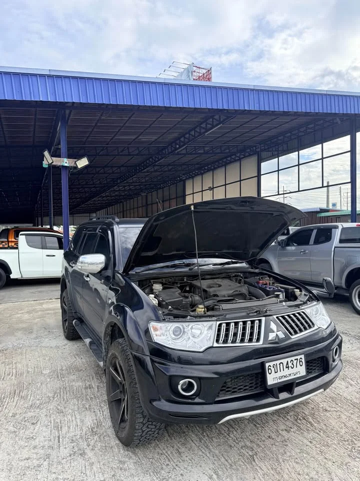2011 Mitsubishi Pajero Sport II 2