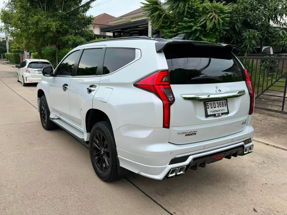 2024 Mitsubishi Pajero Sport III 2