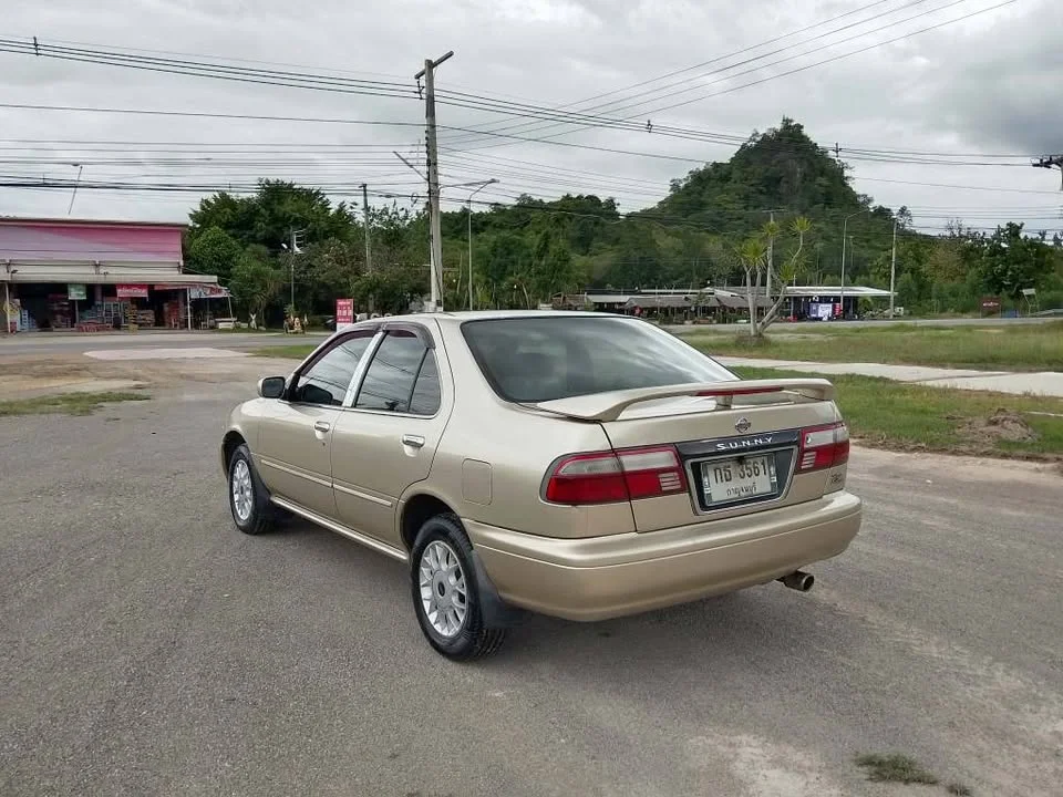 1999 Nissan Sunny IV 2