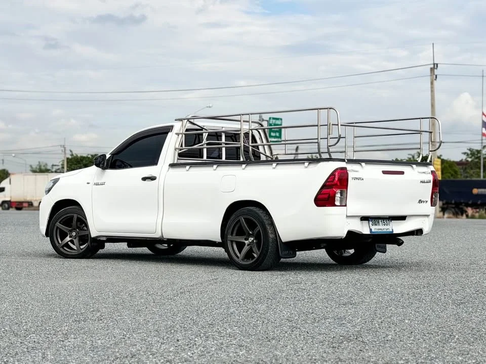 2018 Toyota Hilux VIII 2