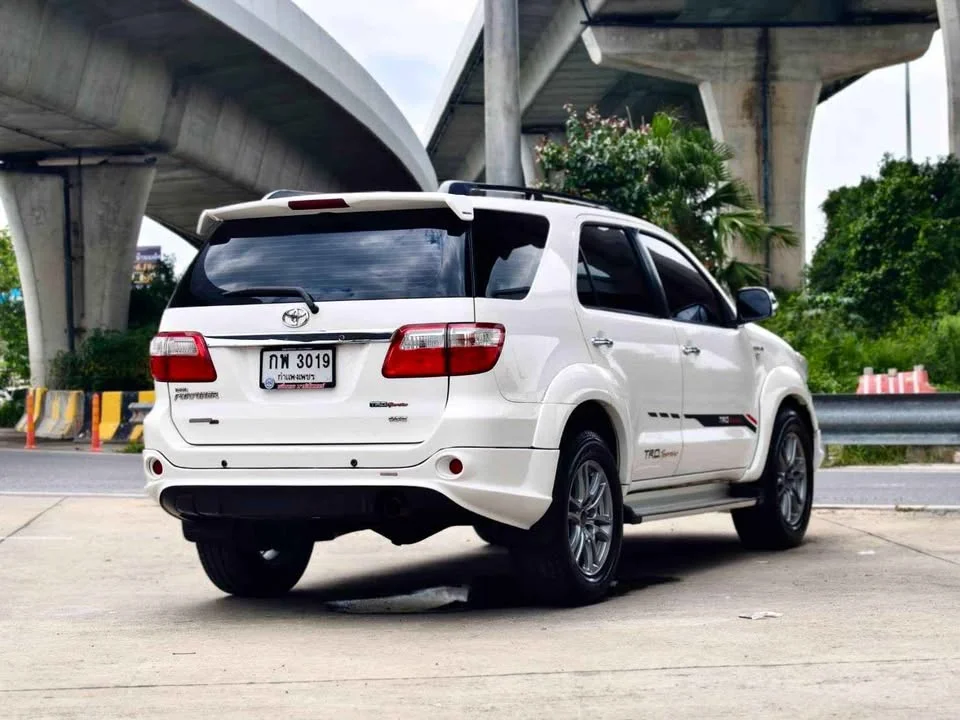 2009 Toyota Fortuner I 2