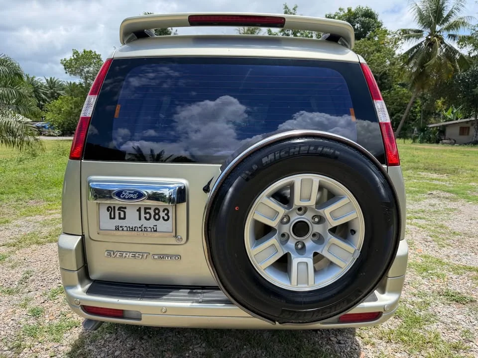 2005 Ford Everest I 3