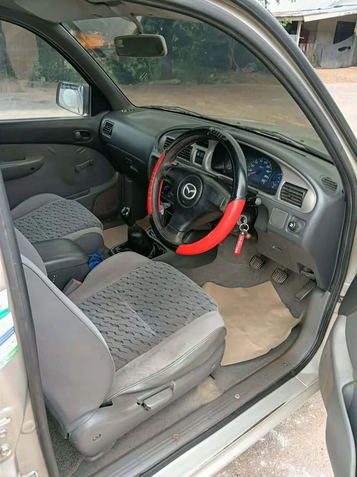 2004 Mazda 2500 Fighter V 3