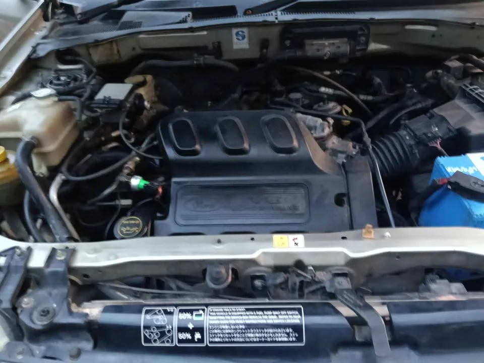 2006 Ford Escape I 3