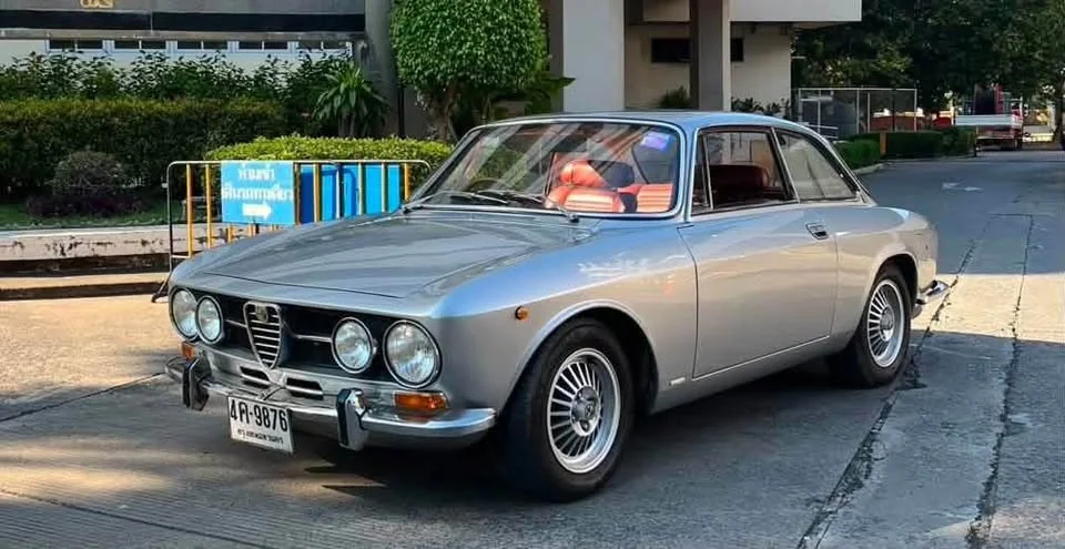 1976 Jaguar XJ Series I 2