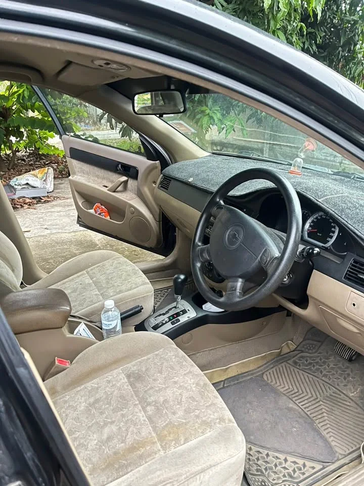 2005 Chevrolet Optra 3