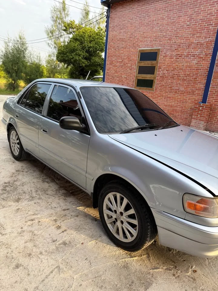 1997 Toyota Corolla Altis VIII (E110) 3