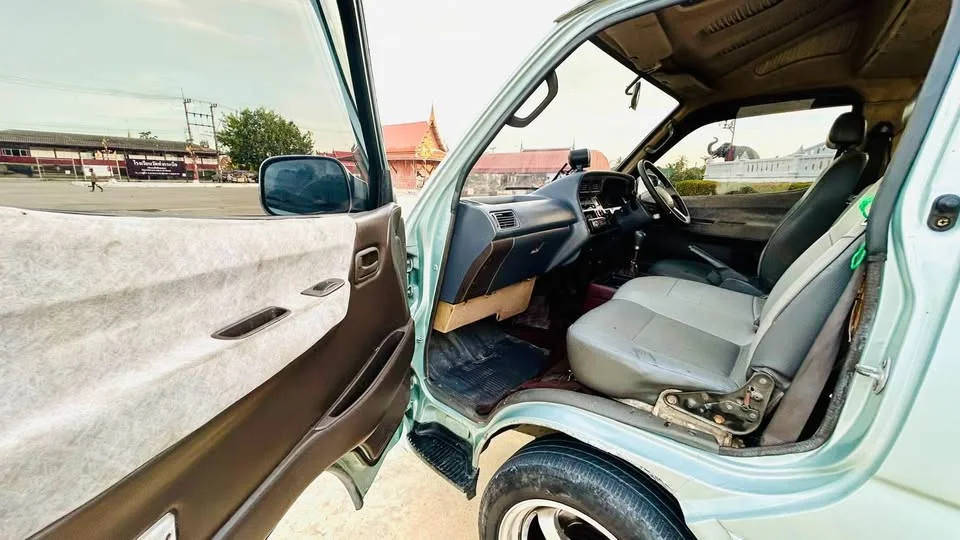 2001 Toyota Commuter IV (H100) 3