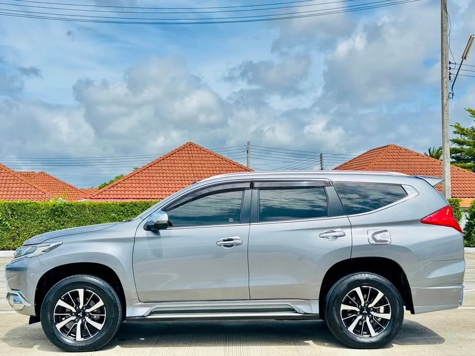 2016 Mitsubishi Pajero Sport III 2