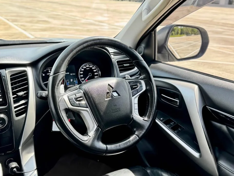 2016 Mitsubishi Pajero Sport III 3