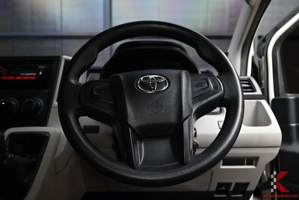2022 Toyota HiAce VI (H300) 2