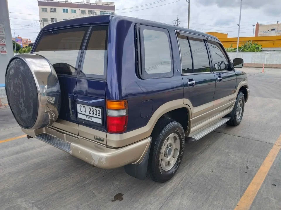 1998 Isuzu Trooper II 2