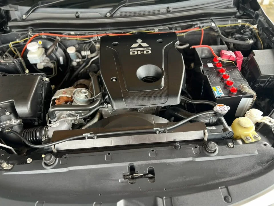 2016 Mitsubishi Triton V 2