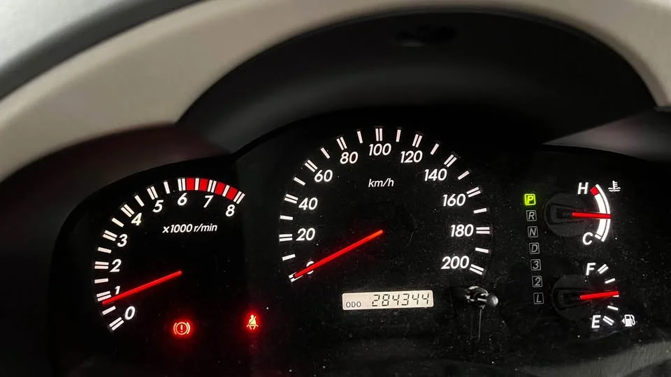 2011 Toyota Innova I 2