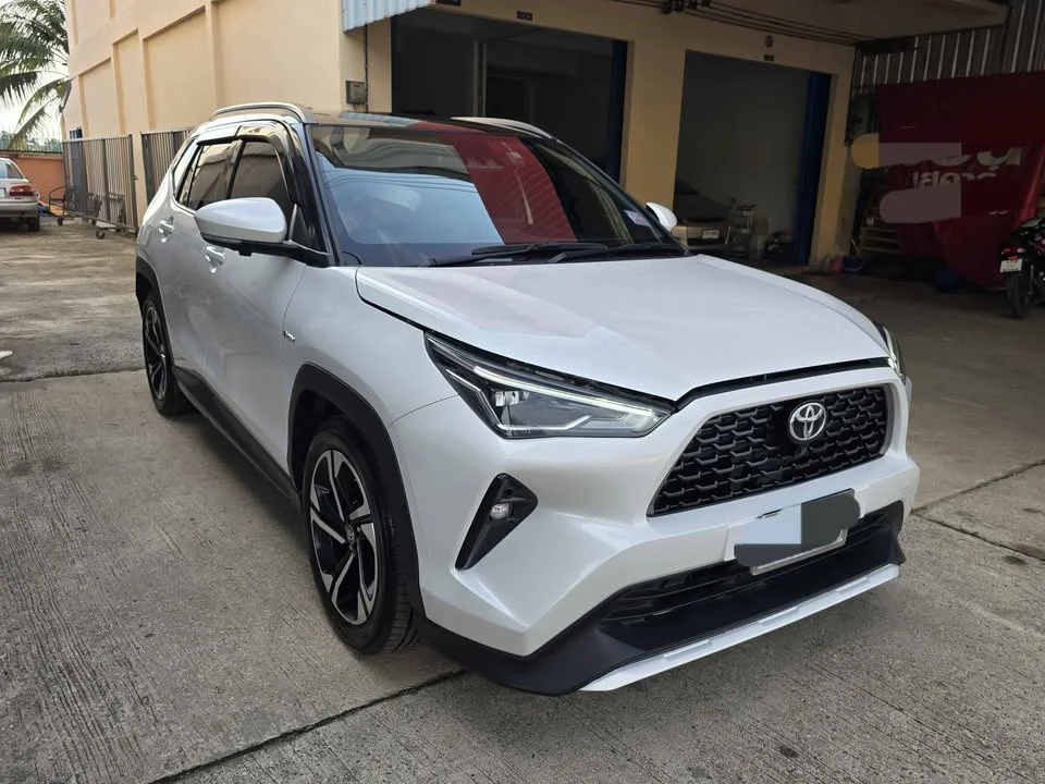 2024 Toyota Yaris Cross AC200 2