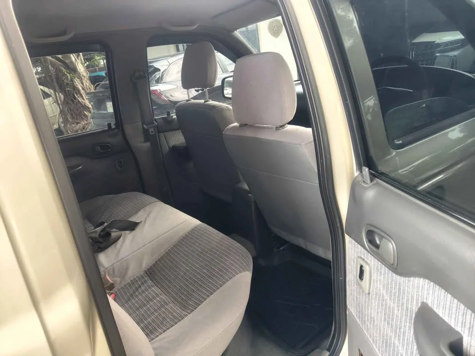 2001 Mazda 2500 Fighter V 3