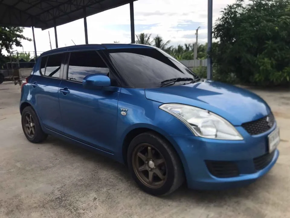2015 Suzuki Swift II 3