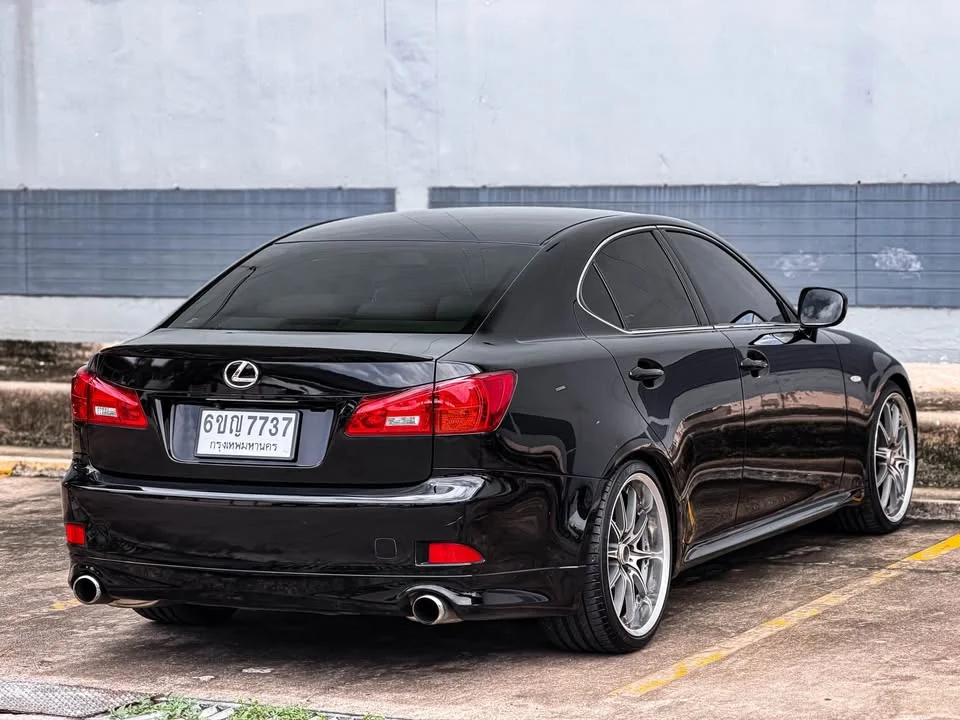 2007 Lexus IS II 3