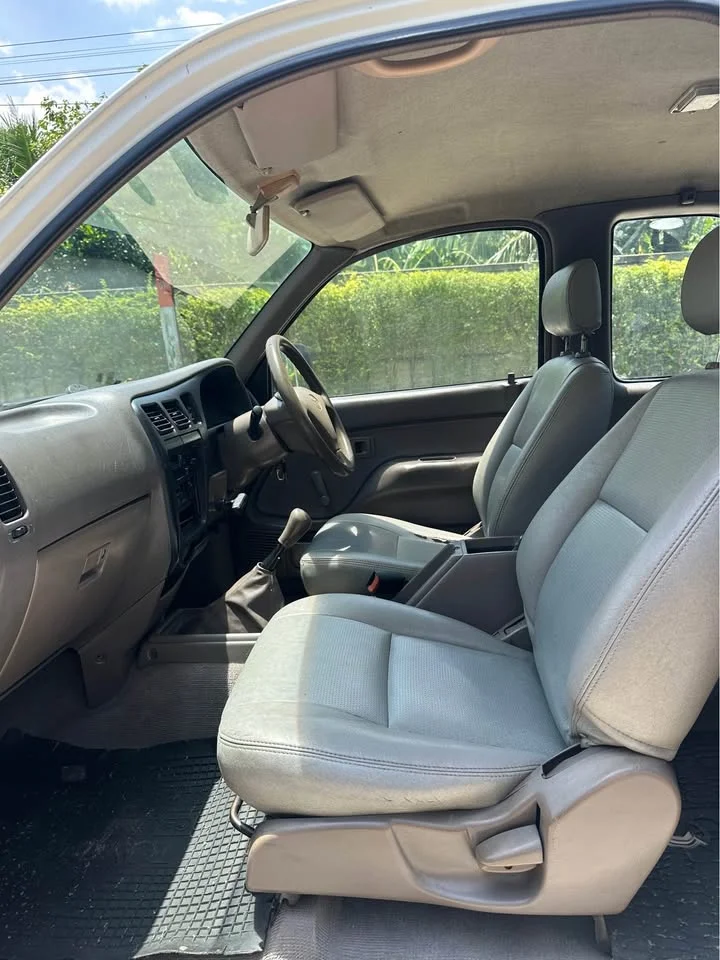2002 Toyota Hilux Tiger VI 2