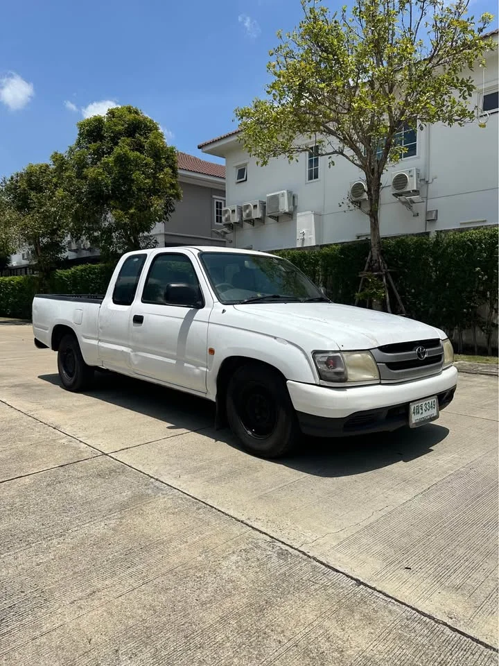 2002 Toyota Hilux Tiger VI 3