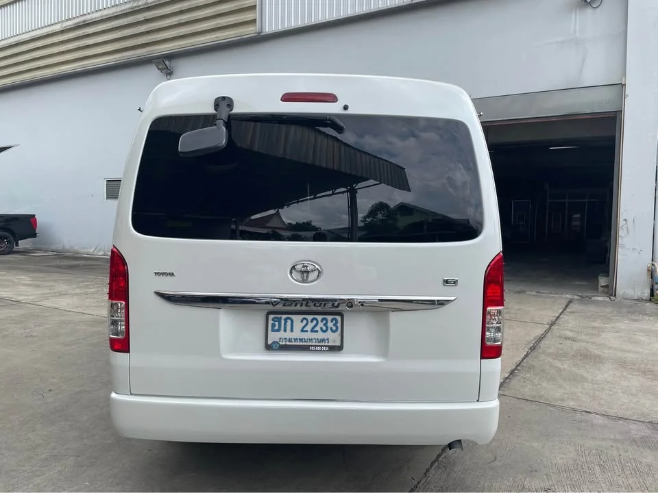 2015 Toyota HiAce V (H200) 2