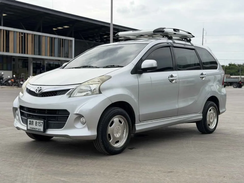 2012 Toyota Avanza II 2