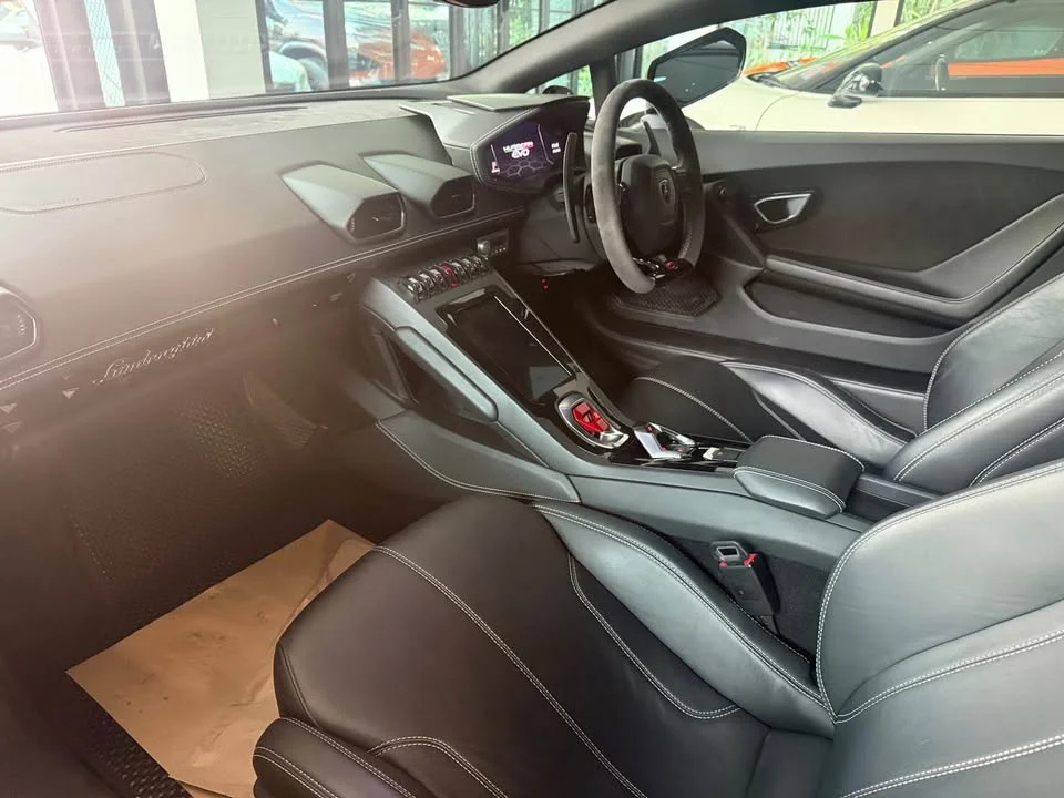 2020 Lamborghini Huracan 2