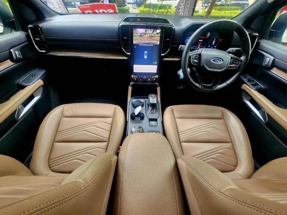 2022 Ford Everest III 3
