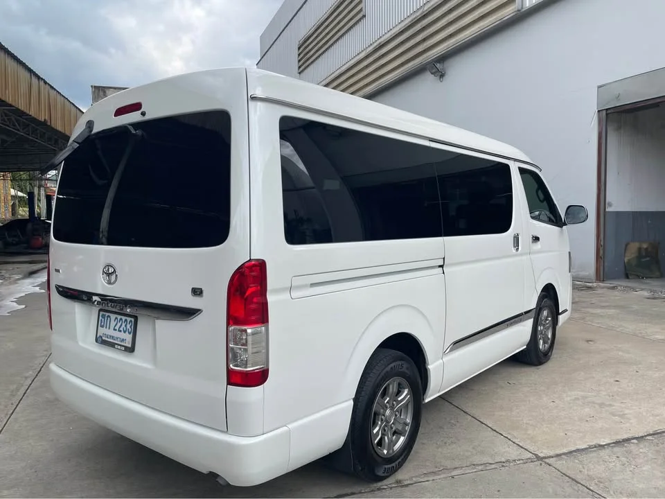 2015 Toyota HiAce V (H200) 2