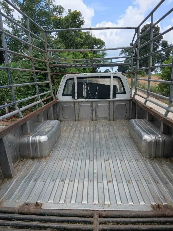 1980 Isuzu Faster KB II 2