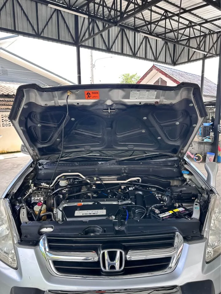 2004 Honda CR-V II 3