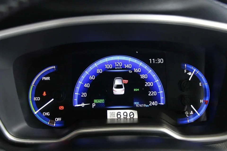 2020 Toyota Corolla Altis XII (E210) 3