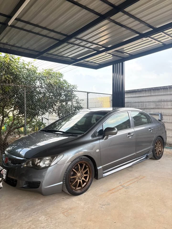 2011 Honda Civic VIII 2