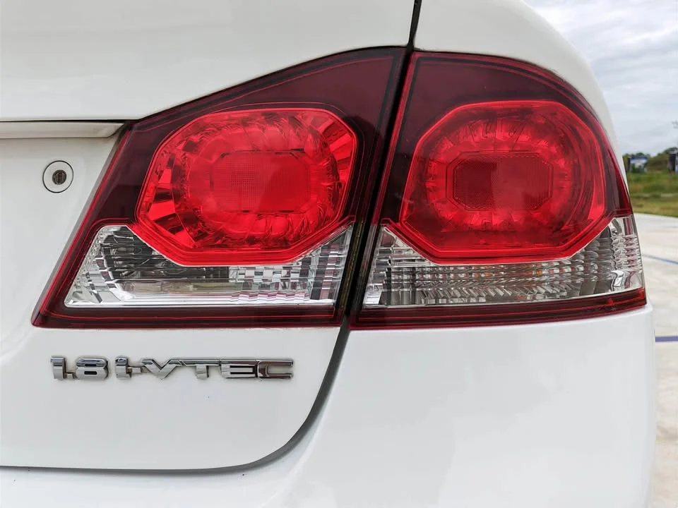 2011 Honda Civic VIII 2