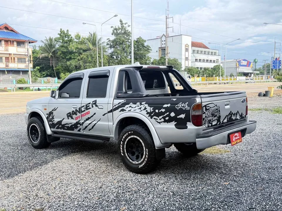 2003 Ford Everest I 3