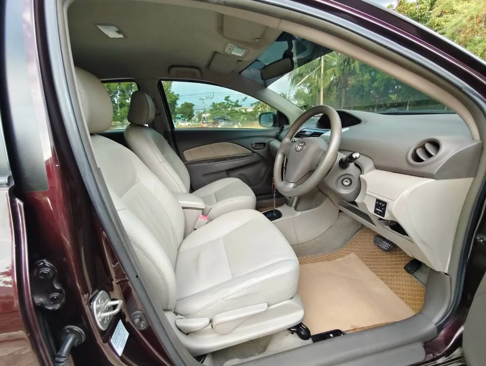 2010 Toyota Vios II 2
