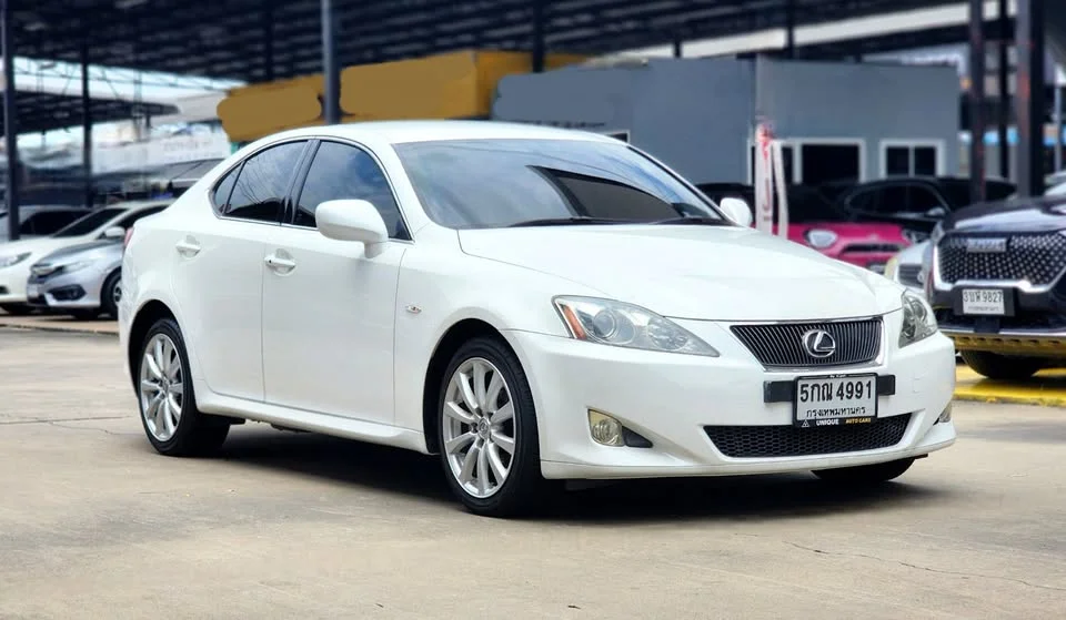 2007 Lexus IS II 3