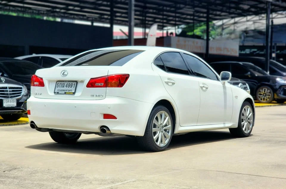 2007 Lexus IS II 2