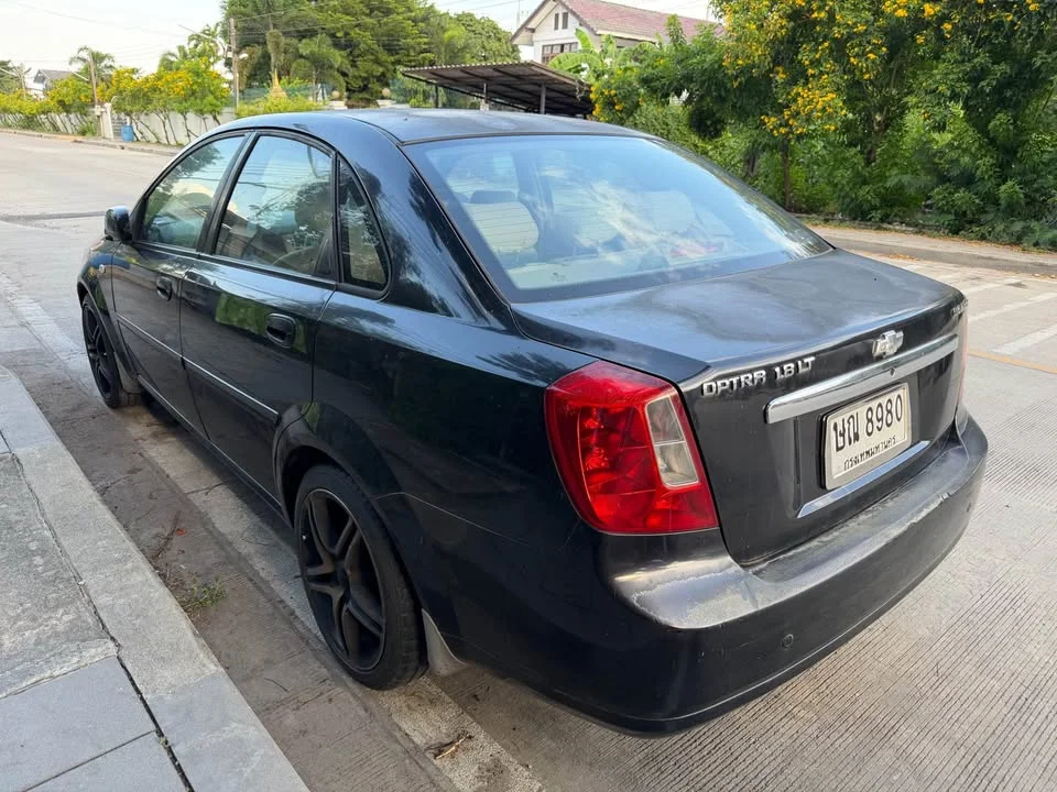 2003 Chevrolet Optra 3