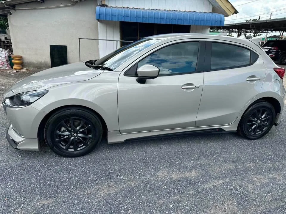 2022 Mazda 2 III 3