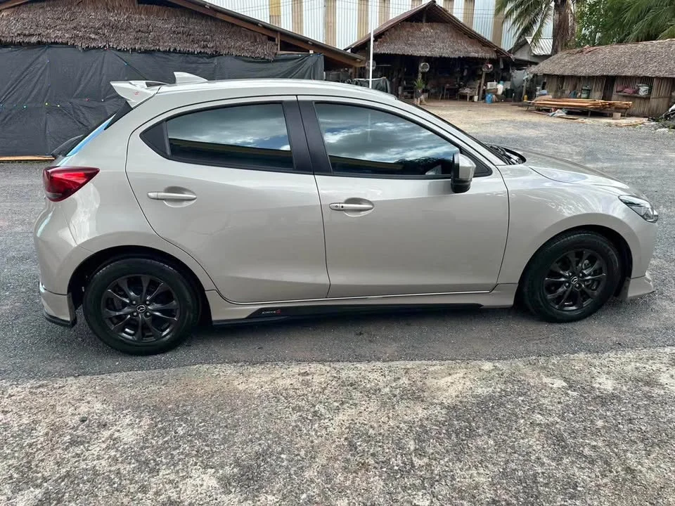 2022 Mazda 2 III 2