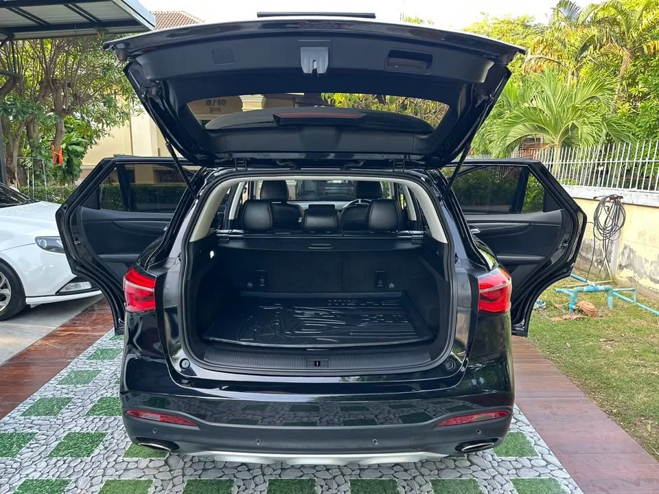 2020 MG HS 2