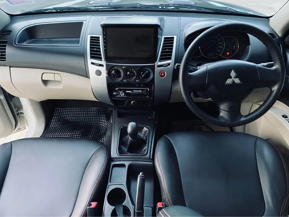 2013 Mitsubishi Pajero Sport II 3