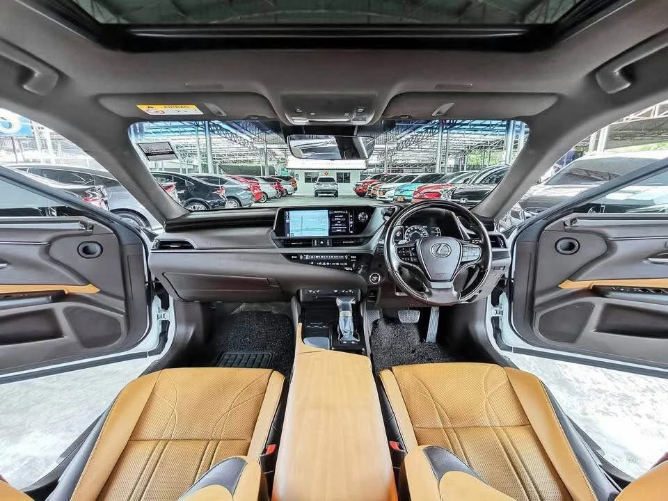2020 Lexus ES VII 3