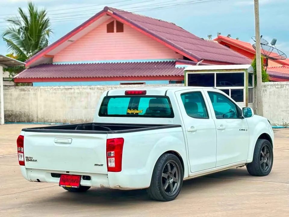 2017 Isuzu D-Max II (RT) 3