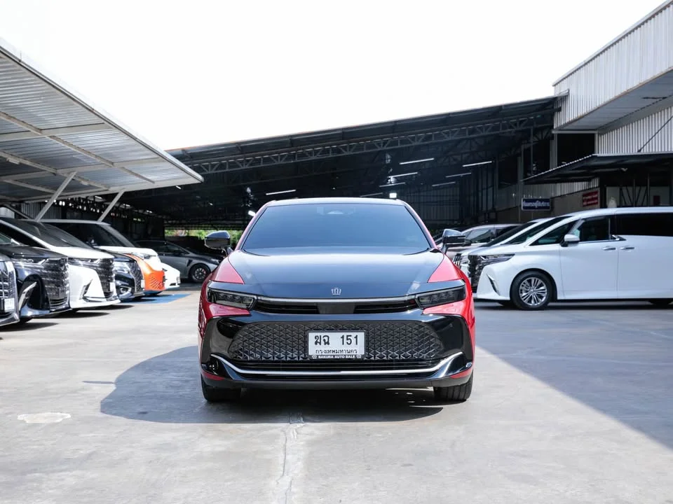 2024 Toyota Crown XVI (S235) 2