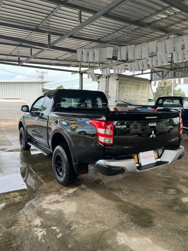 2016 Mitsubishi Triton V 2